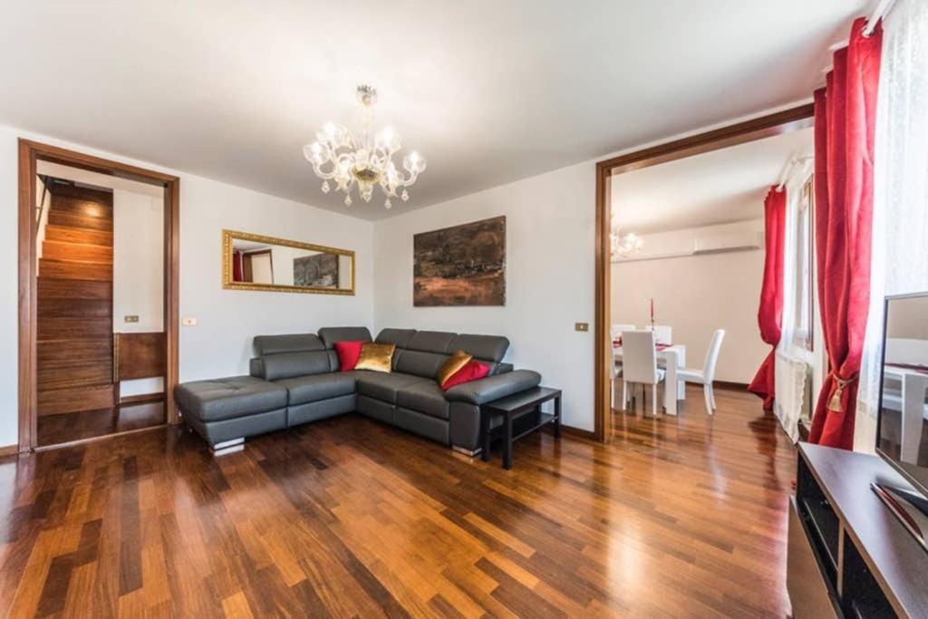 Rialto Apartment With Canal Grande View Venedig Eksteriør billede