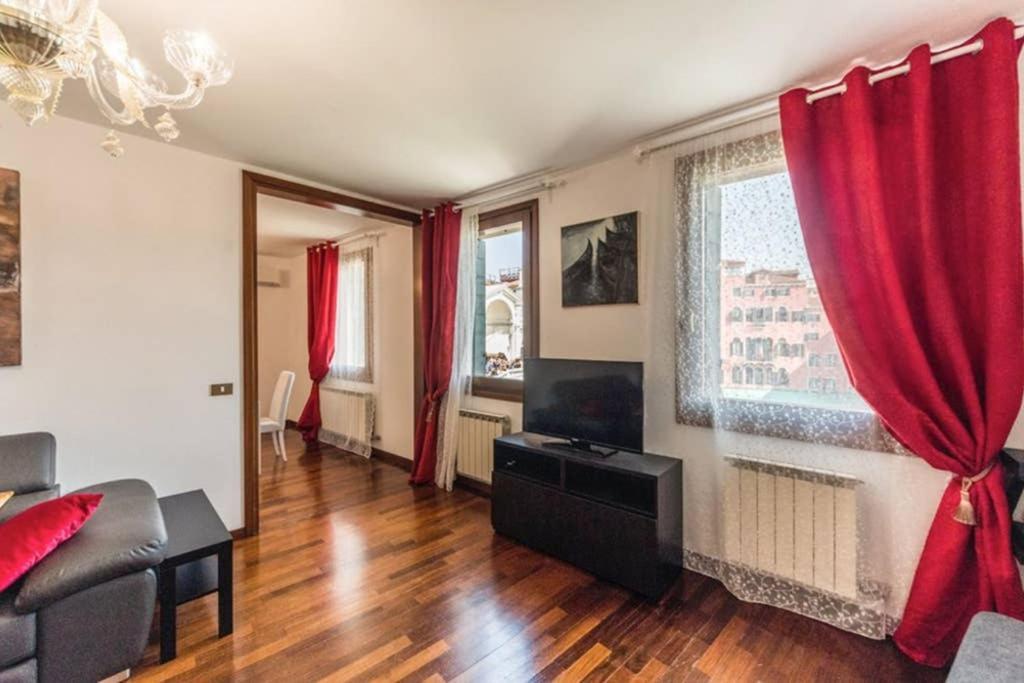 Rialto Apartment With Canal Grande View Venedig Eksteriør billede