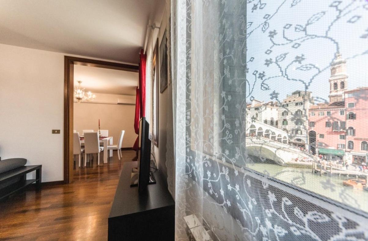 Rialto Apartment With Canal Grande View Venedig Eksteriør billede